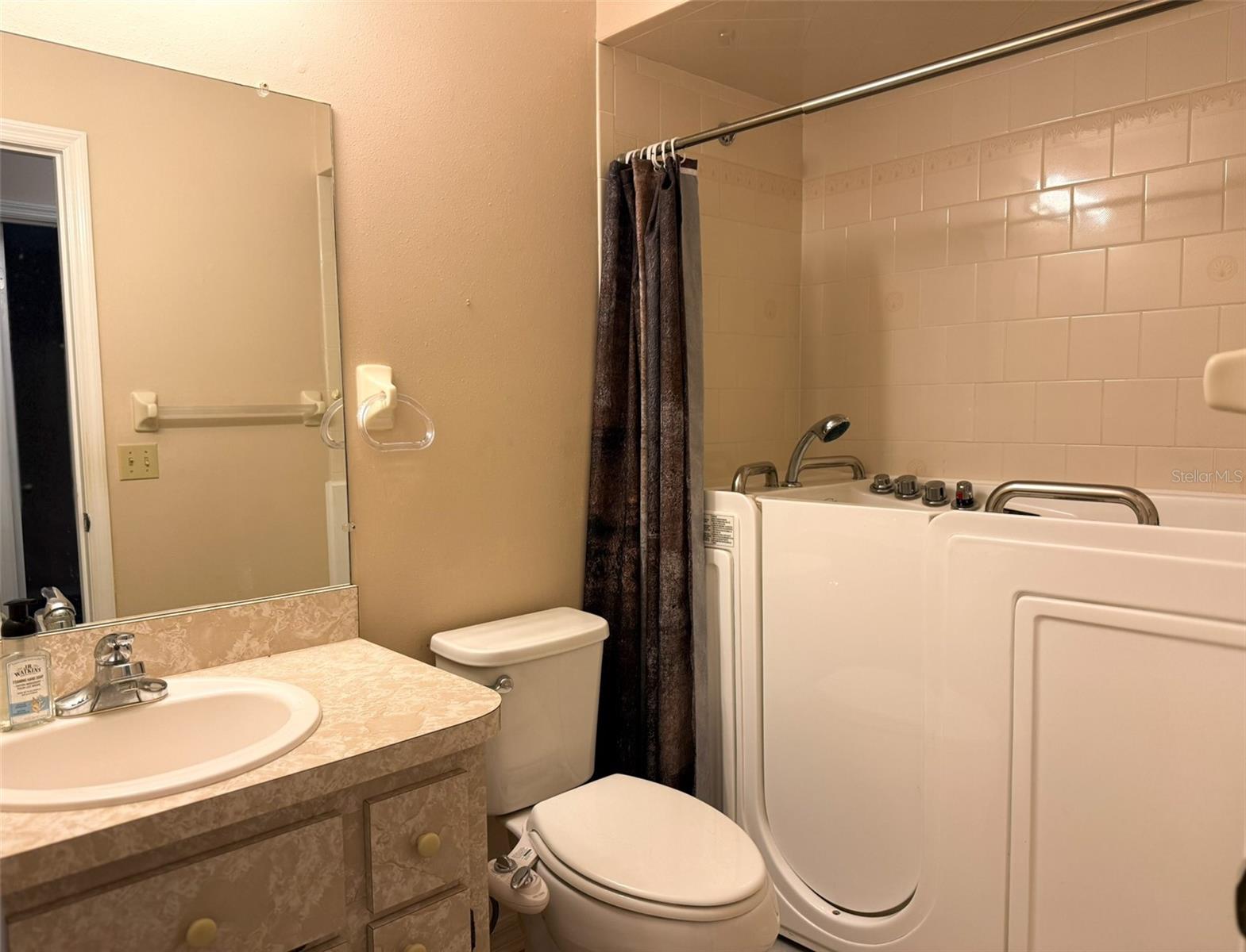 TRACY'S POINT - Residential