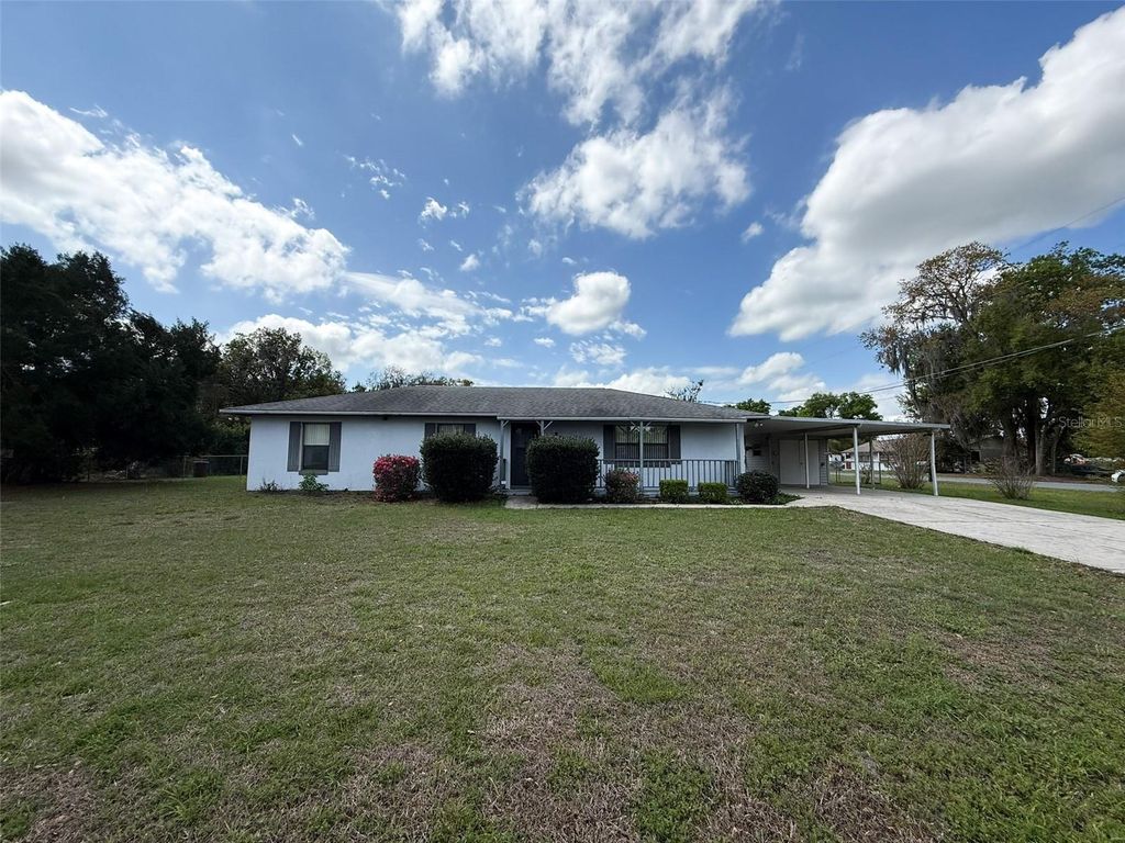 Photo of 2122 Cr 437a, Lake Panasoffkee, FL 33538 (MLS # TB8489073)