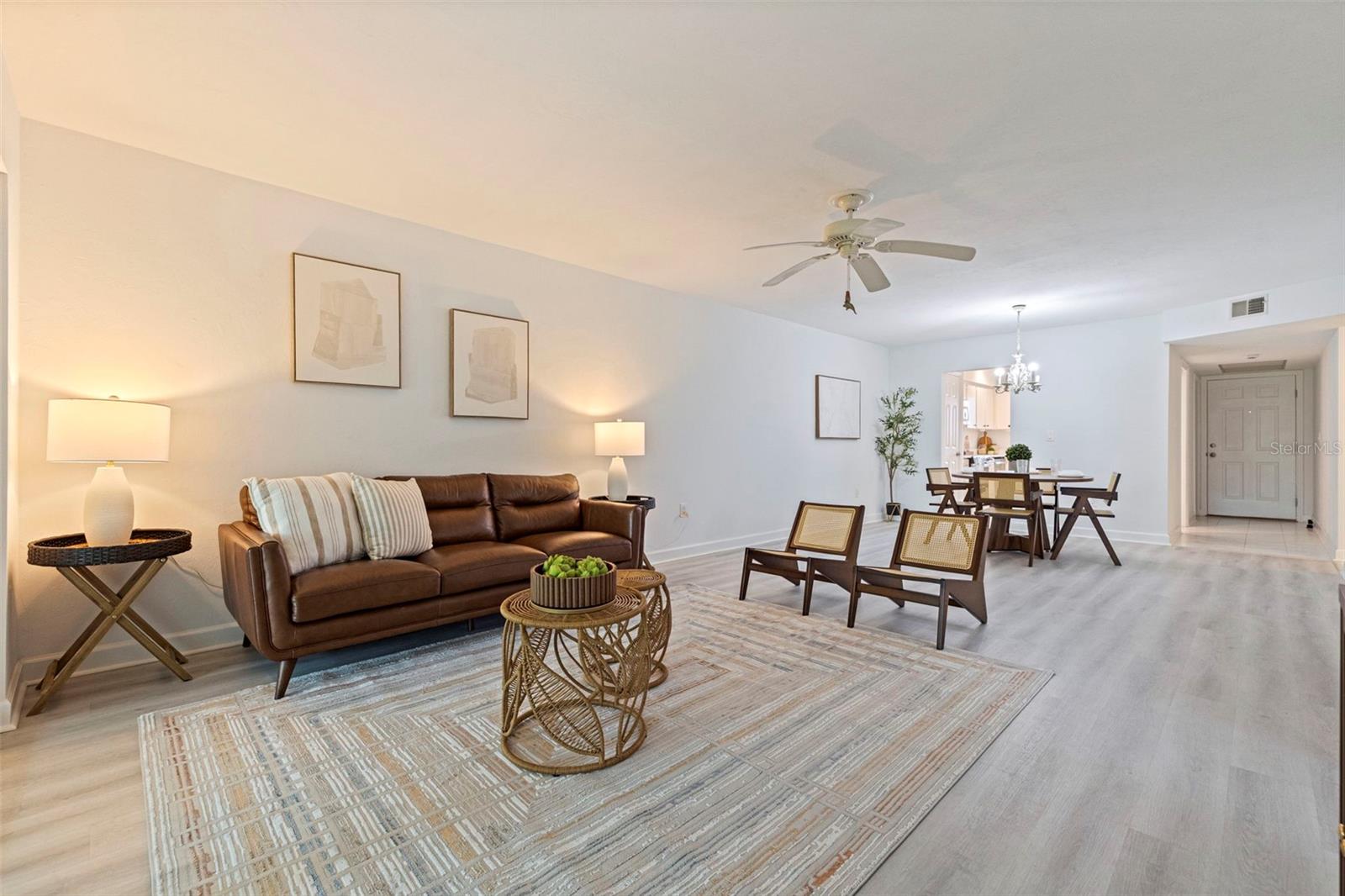 LAKE OVERLOOK APTS - Residential