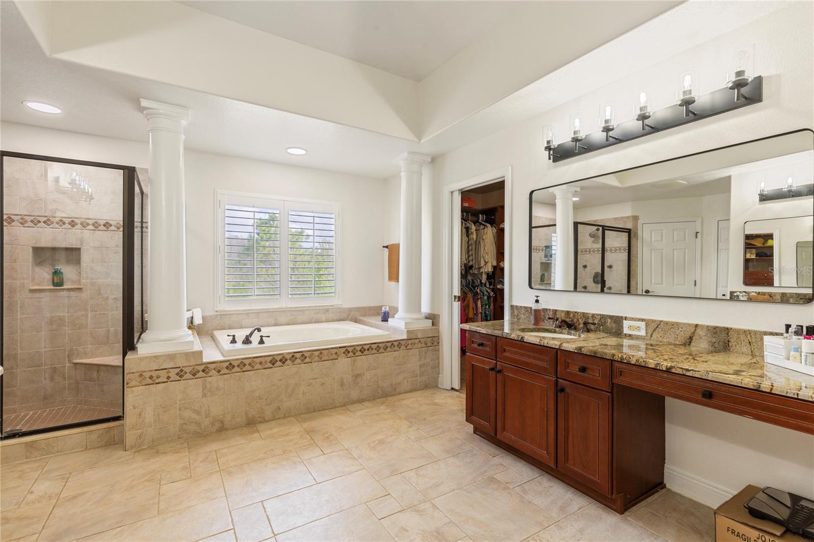 BALLANTRAE VILLAGE 05 - Residential