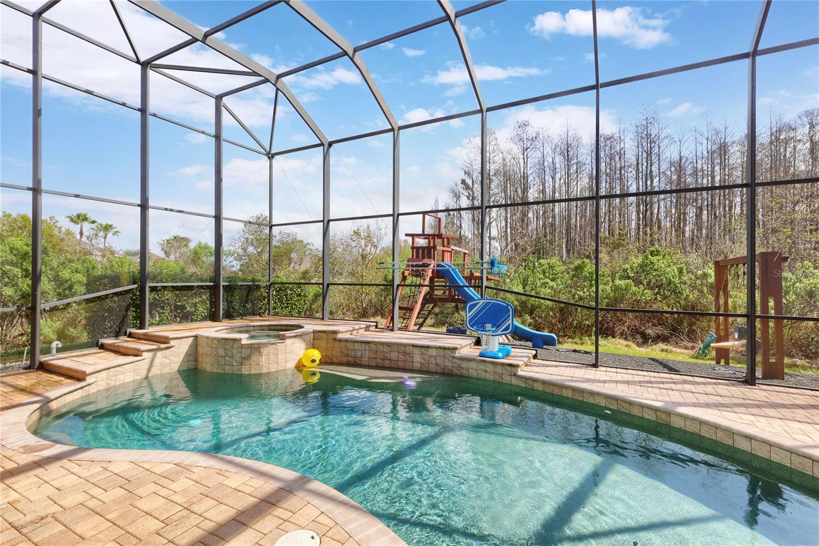 BALLANTRAE VILLAGE 05 - Residential