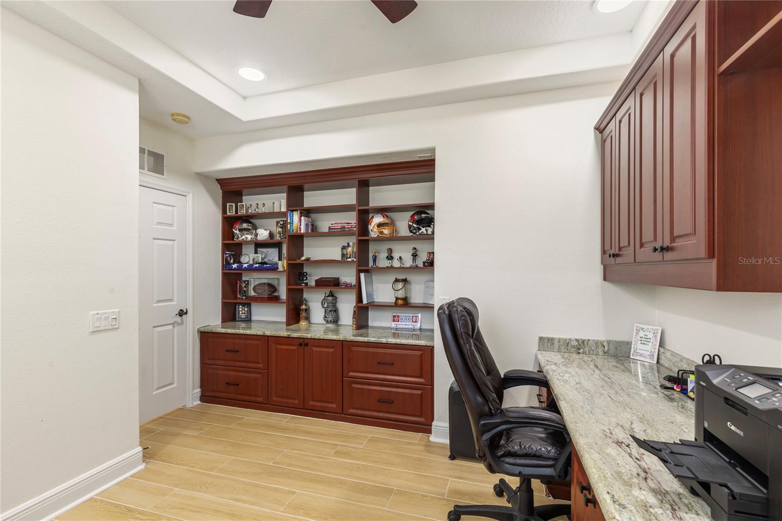 BALLANTRAE VILLAGE 05 - Residential