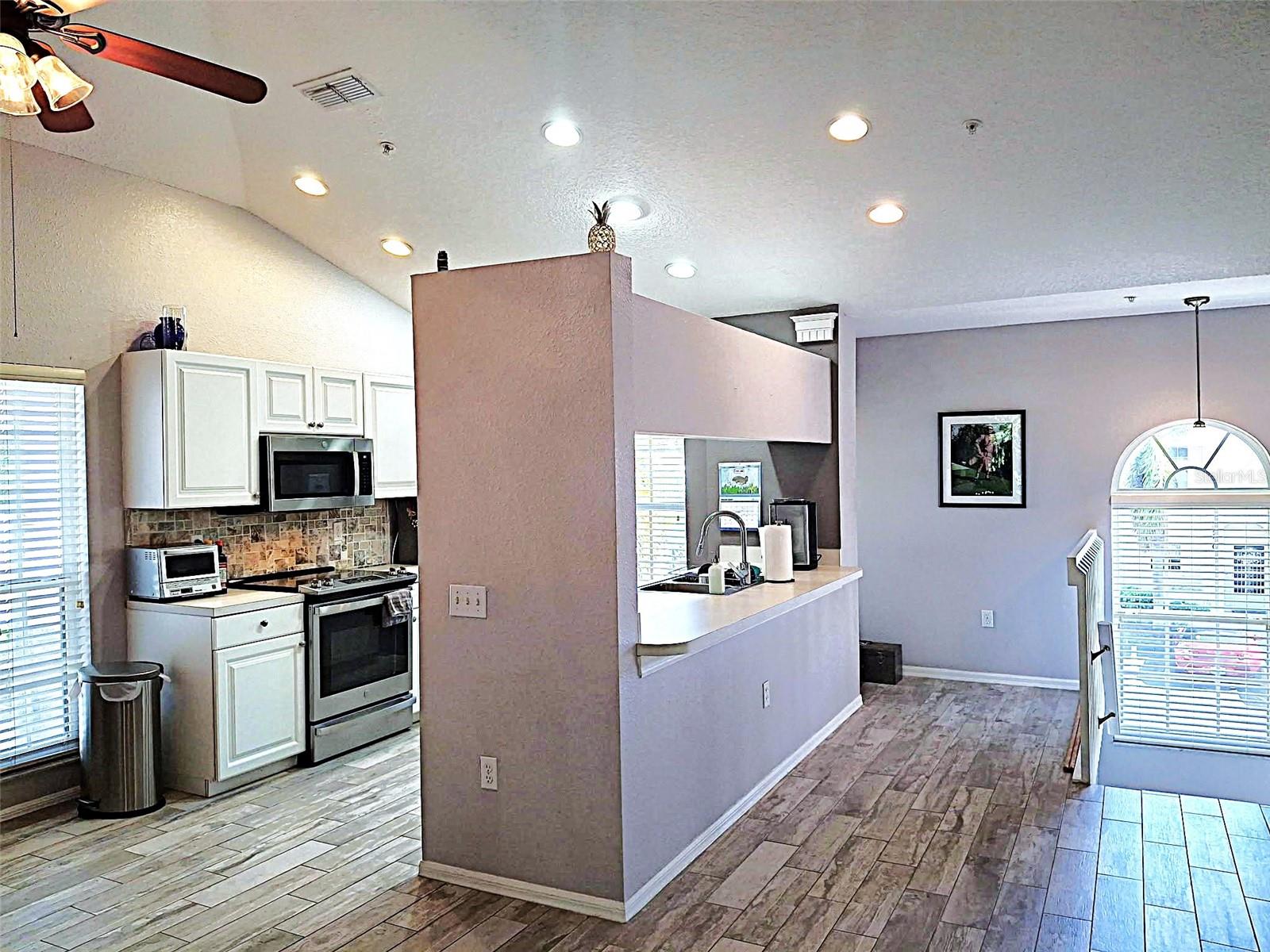 4275 CASTLEBRIDGE LANE 1325