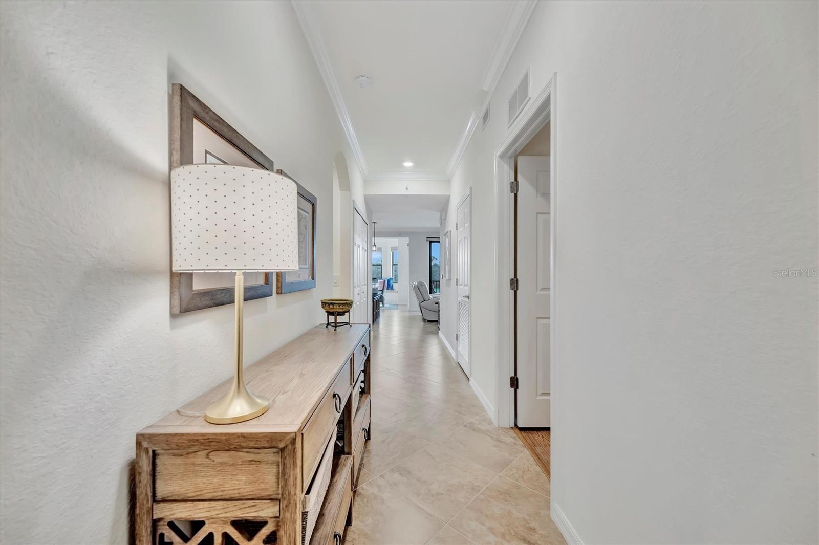 TERRACE III AT LAKEWOOD NATIONAL PH 3 - Residential Lease