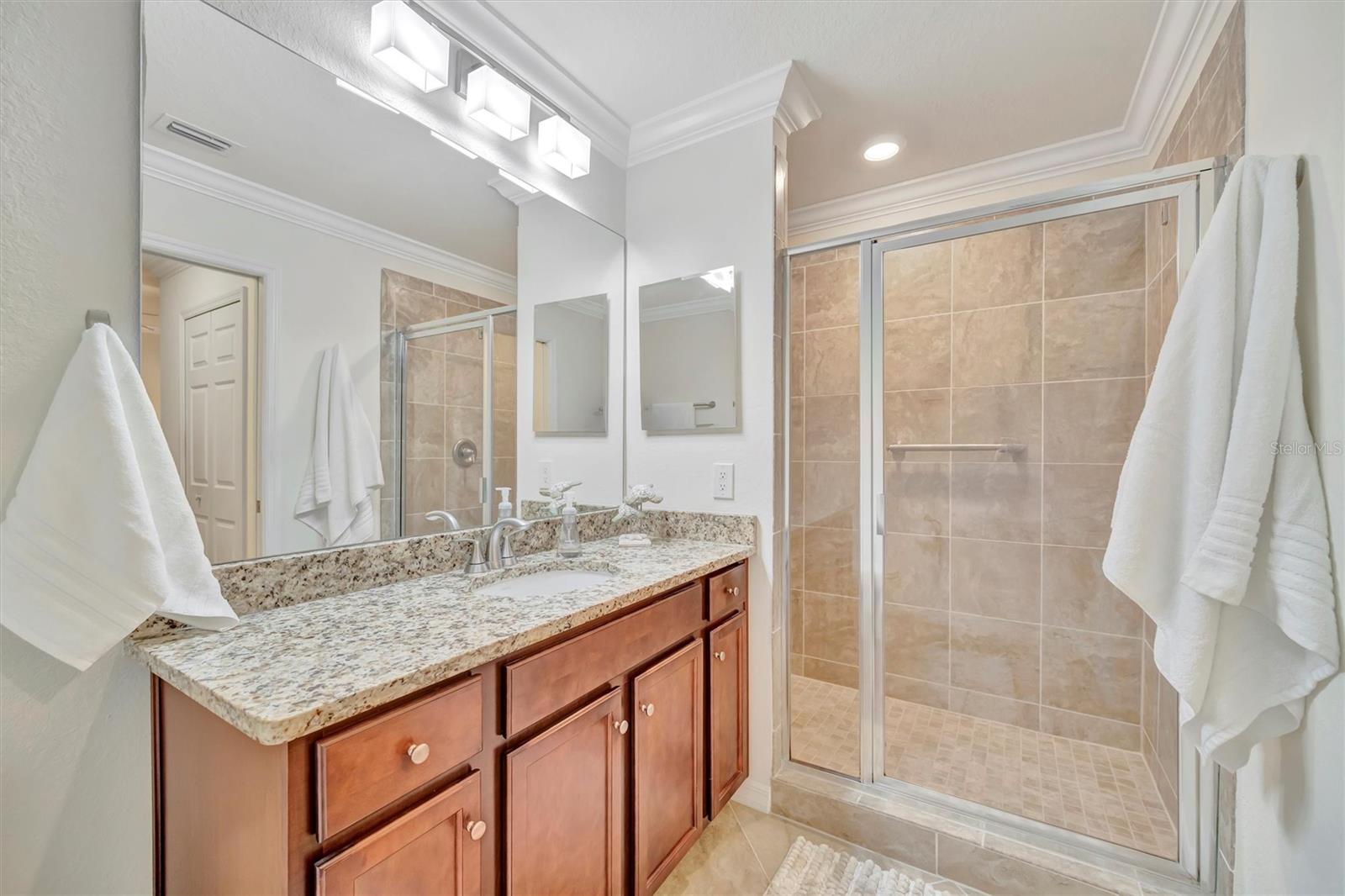 TERRACE III AT LAKEWOOD NATIONAL PH 3 - Residential Lease