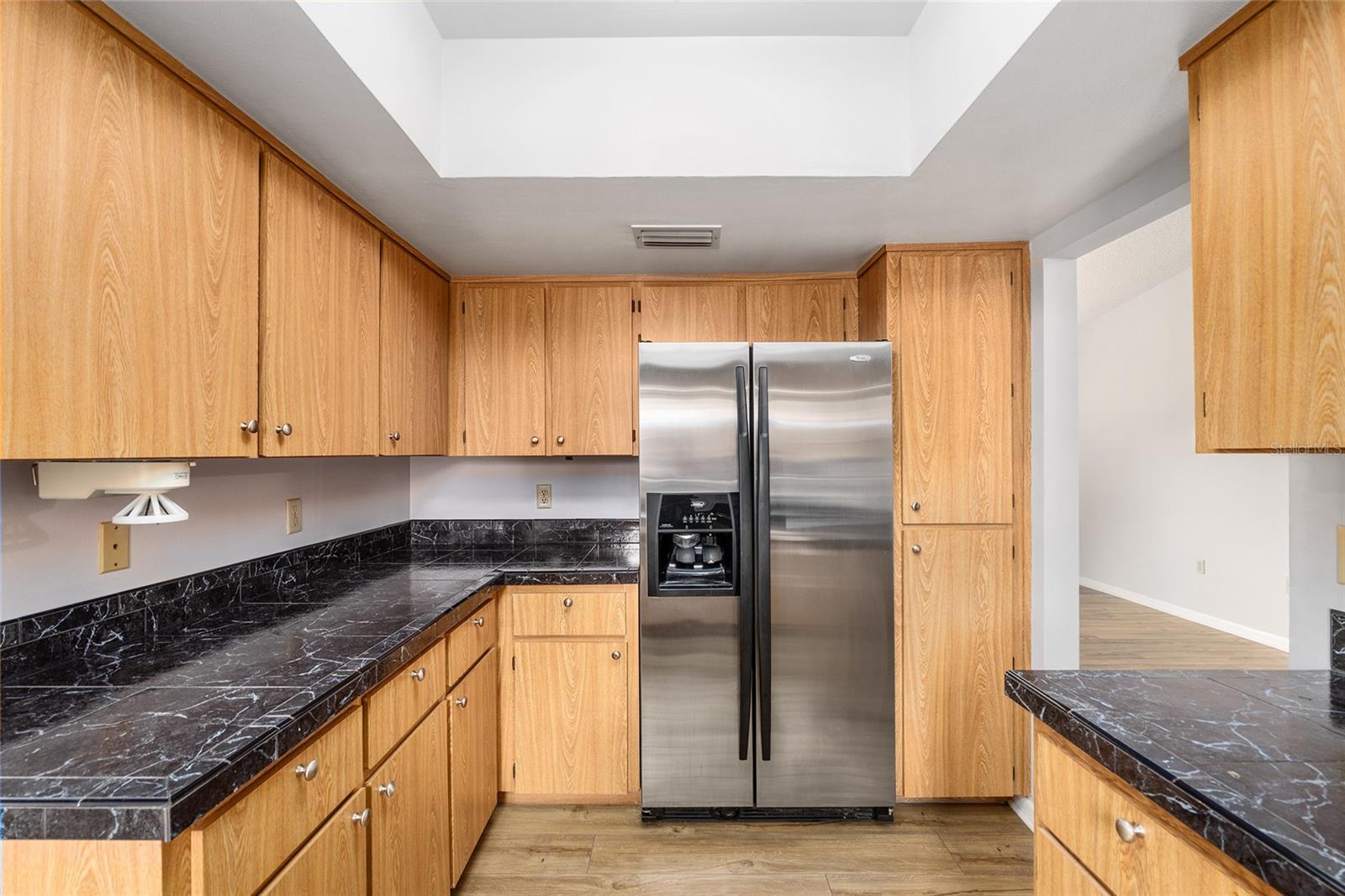 PALM CAY - Residential