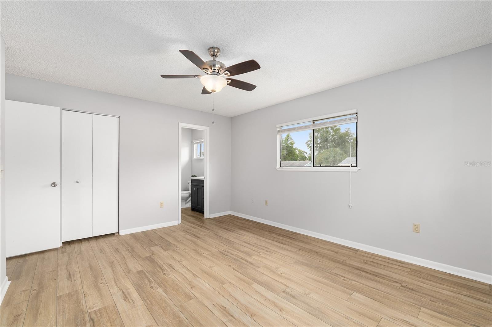 PALM CAY - Residential