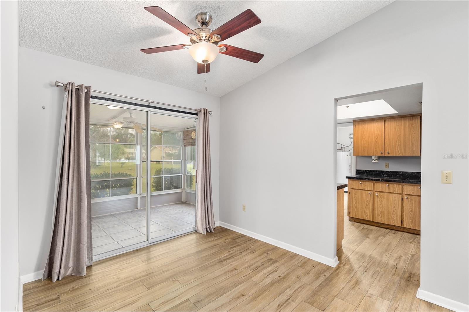 PALM CAY - Residential