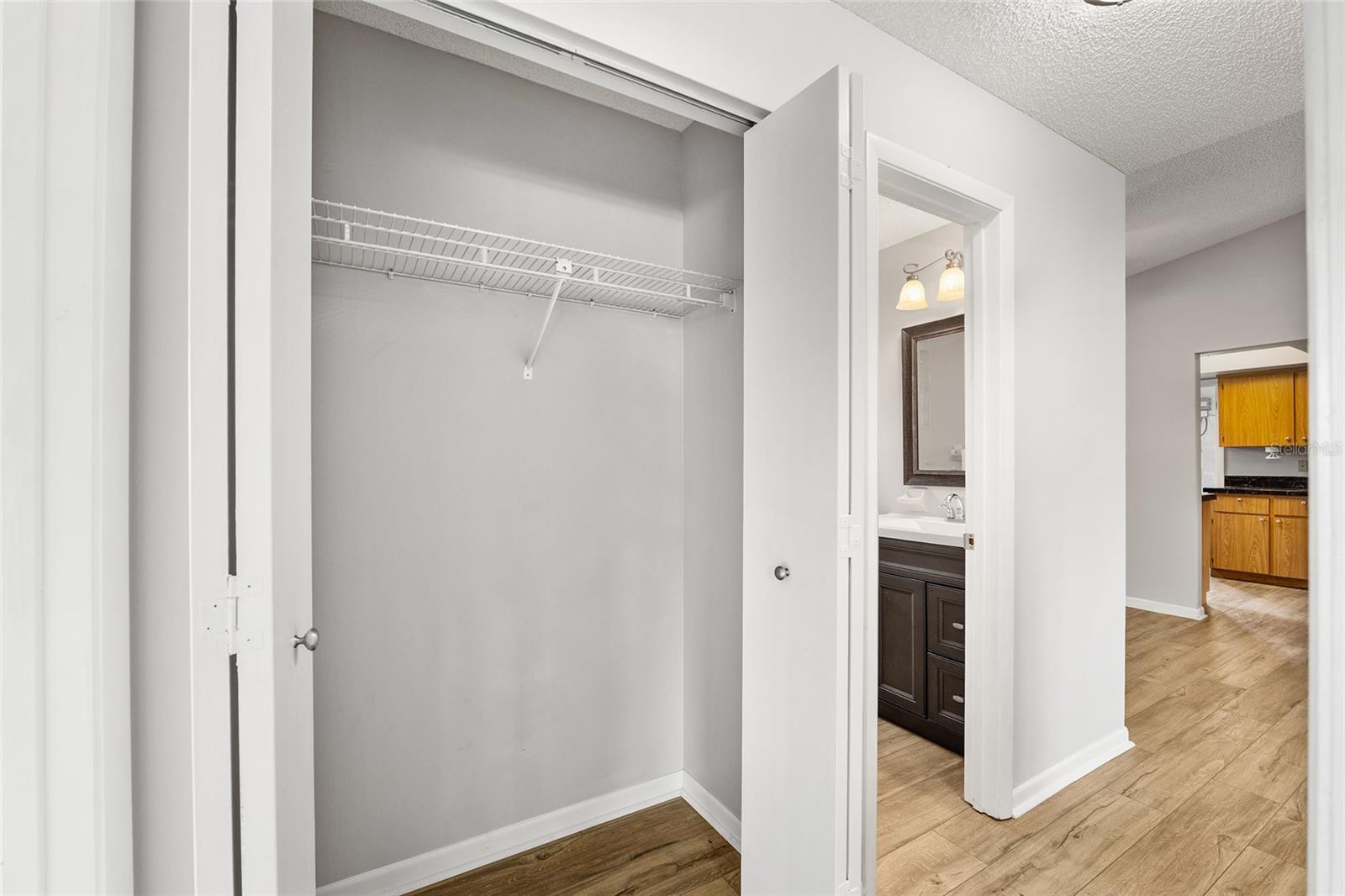 PALM CAY - Residential