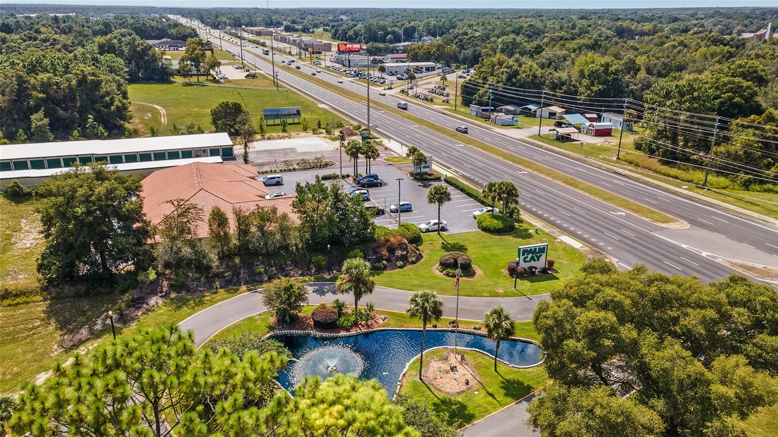 PALM CAY - Residential