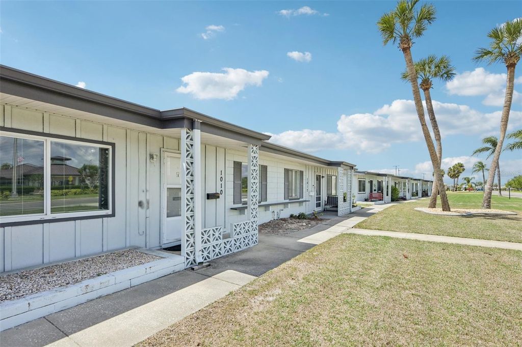 Photo of 1010 N Pebble Beach Boulevard, Sun City Center, FL 33573 (MLS # TB8492132)