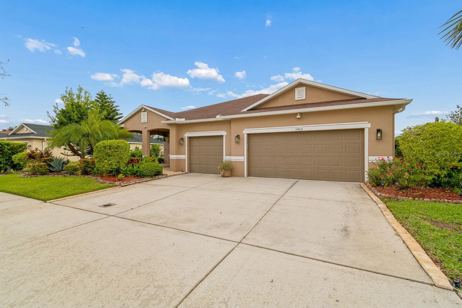 5406 SANDY SHELL DRIVE