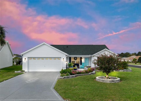 Photo of 3001 Glenwood Place, The Villages, FL 32162 (MLS # G5118577)