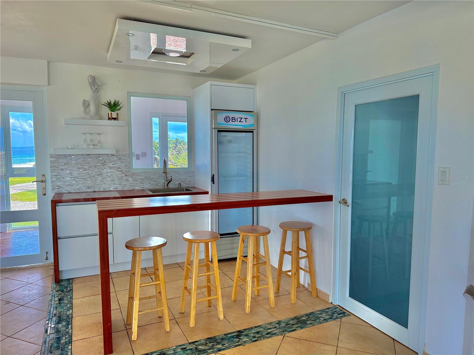 URB. LAS PALMAS - Residential