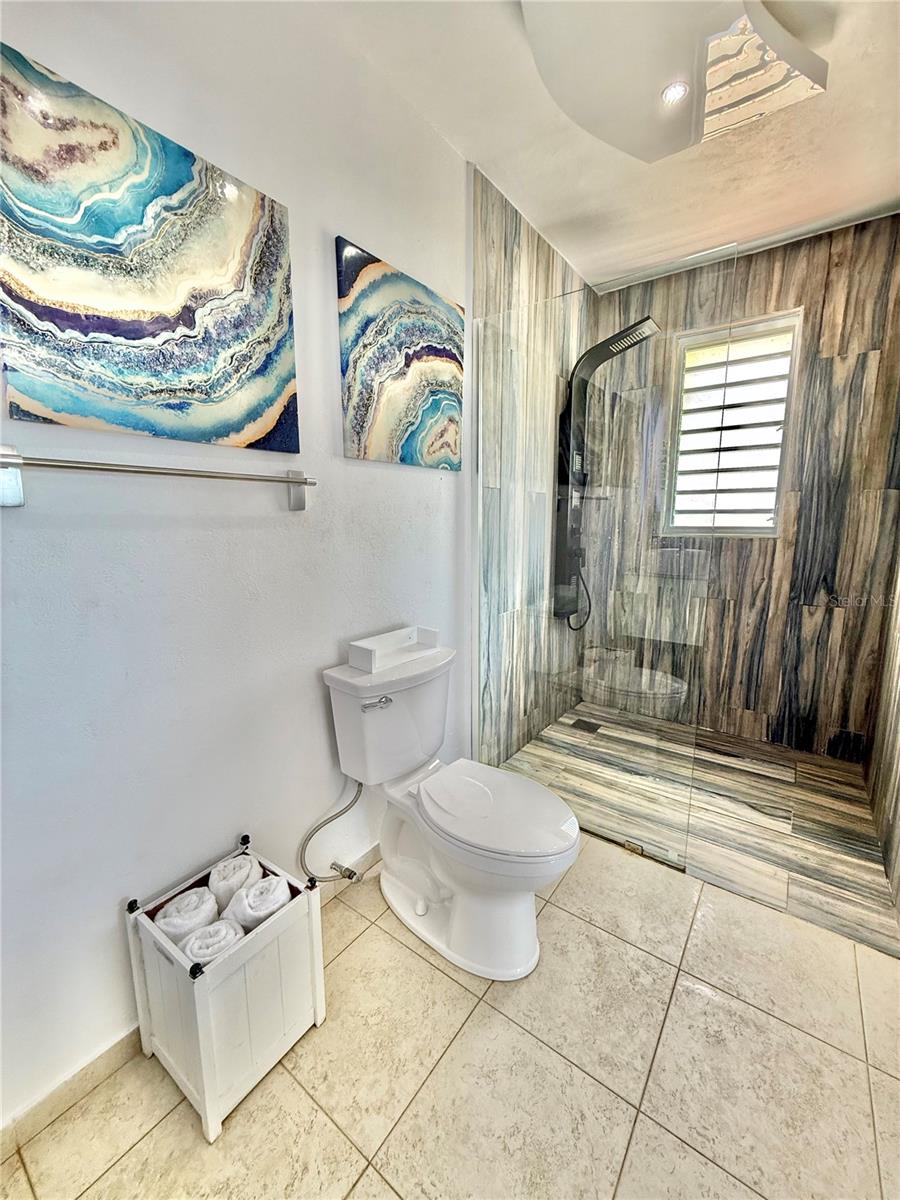 URB. LAS PALMAS - Residential