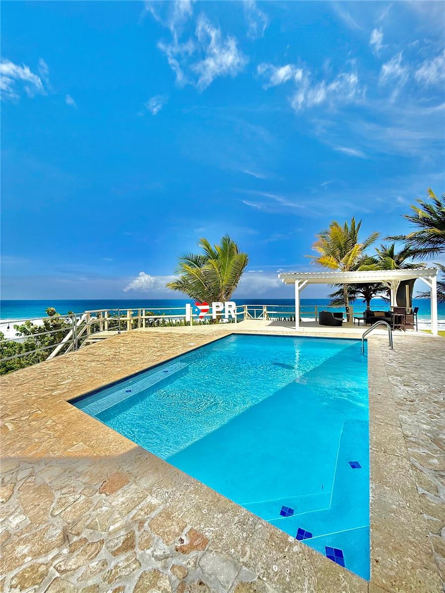 URB. LAS PALMAS - Residential