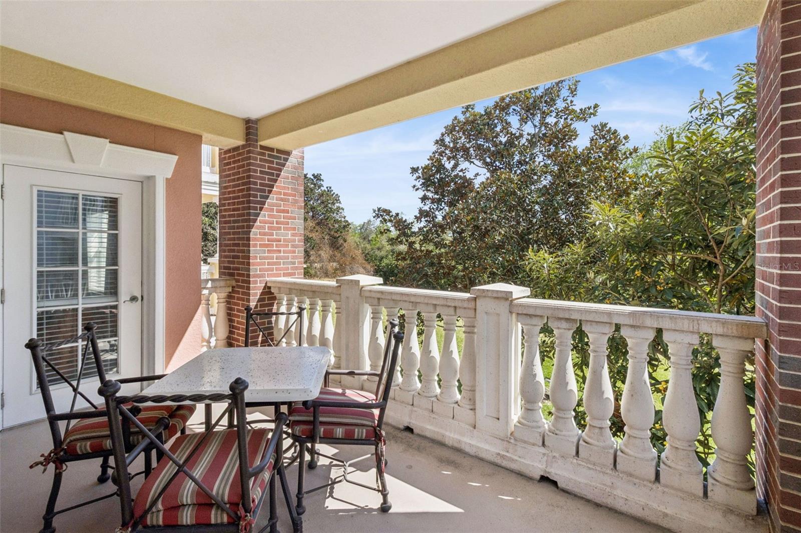 REUNION - Residential