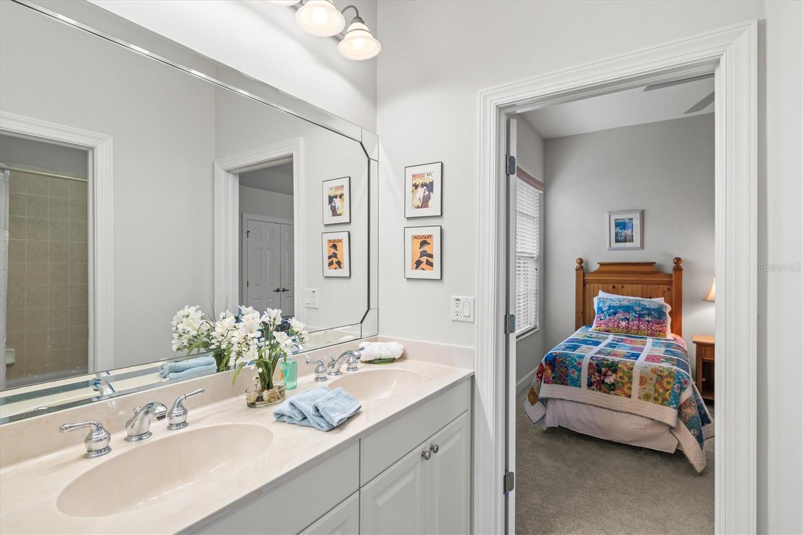 RIVERWOOD - Residential