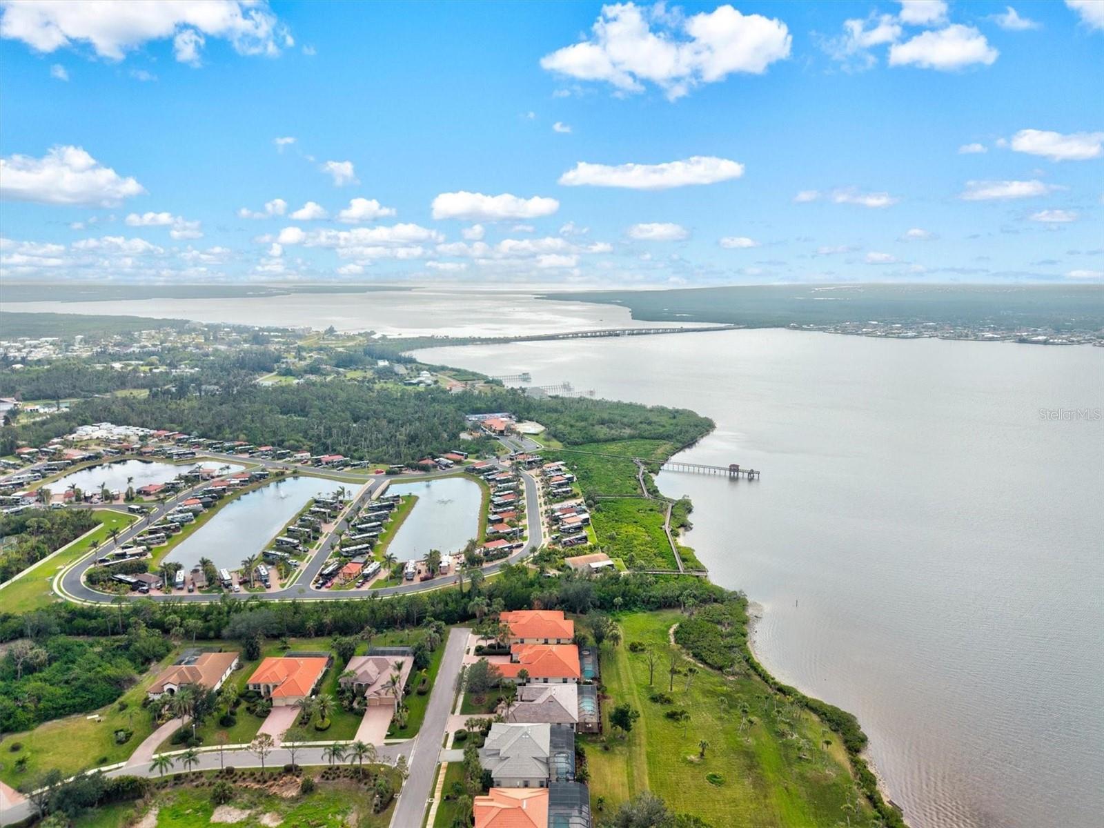 RIVERWOOD - Residential