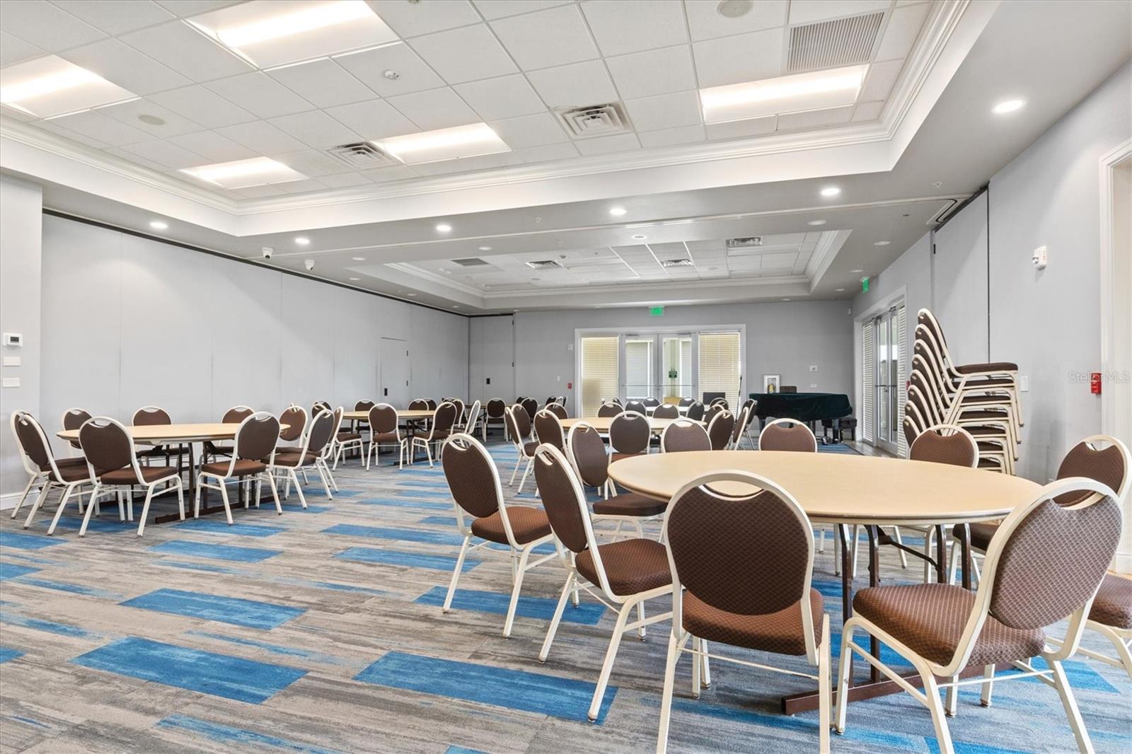 RIVERWOOD - Residential