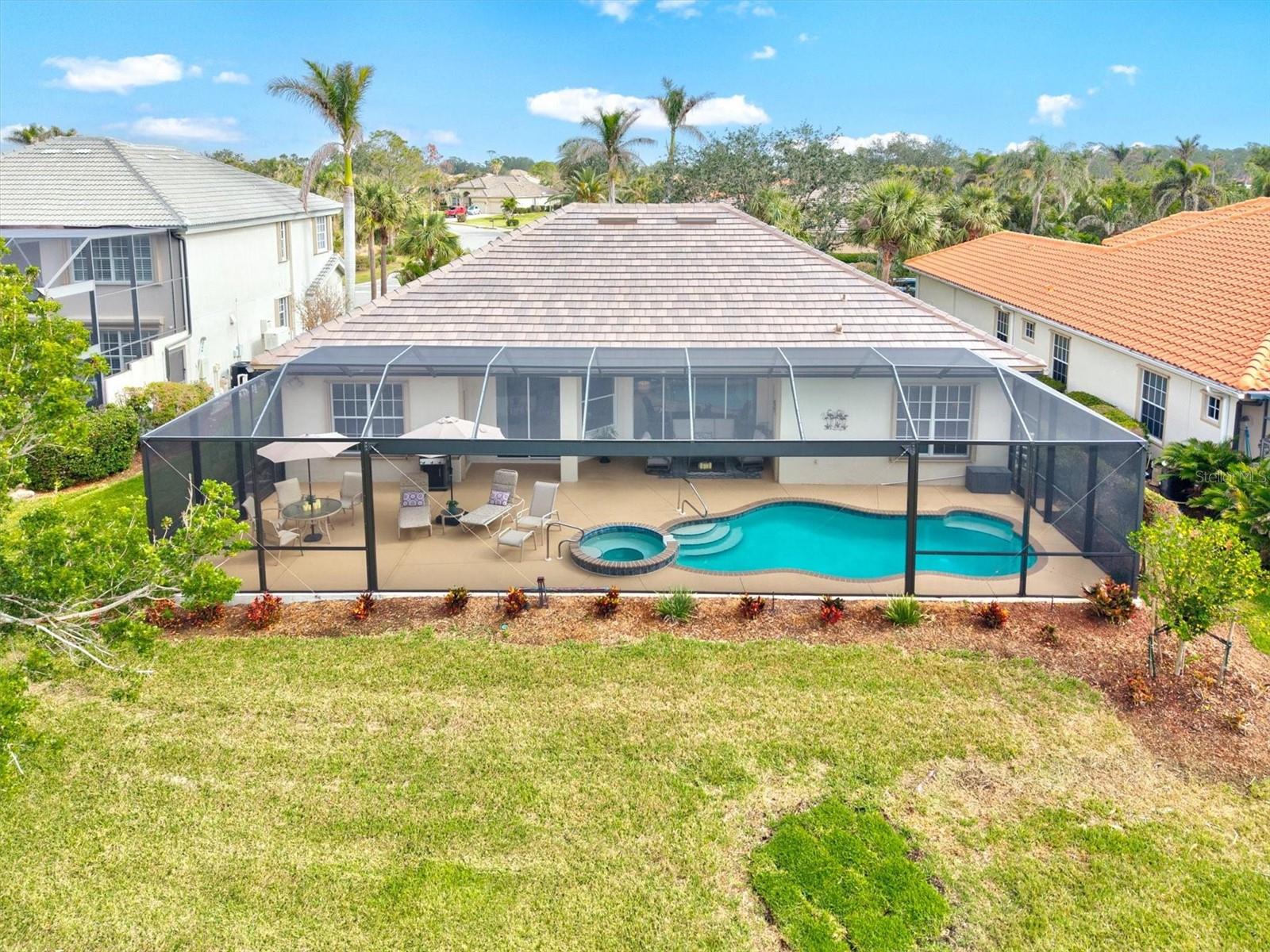 RIVERWOOD - Residential