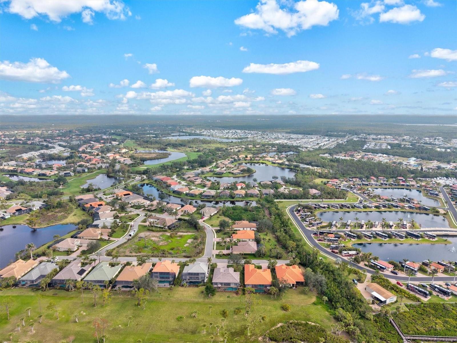 RIVERWOOD - Residential