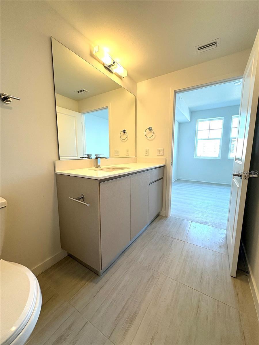 MILLENIAL PARK - Residential Lease