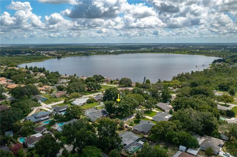 A home in WINTER HAVEN