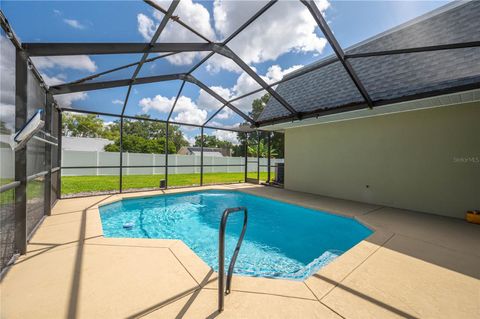 A home in WINTER HAVEN