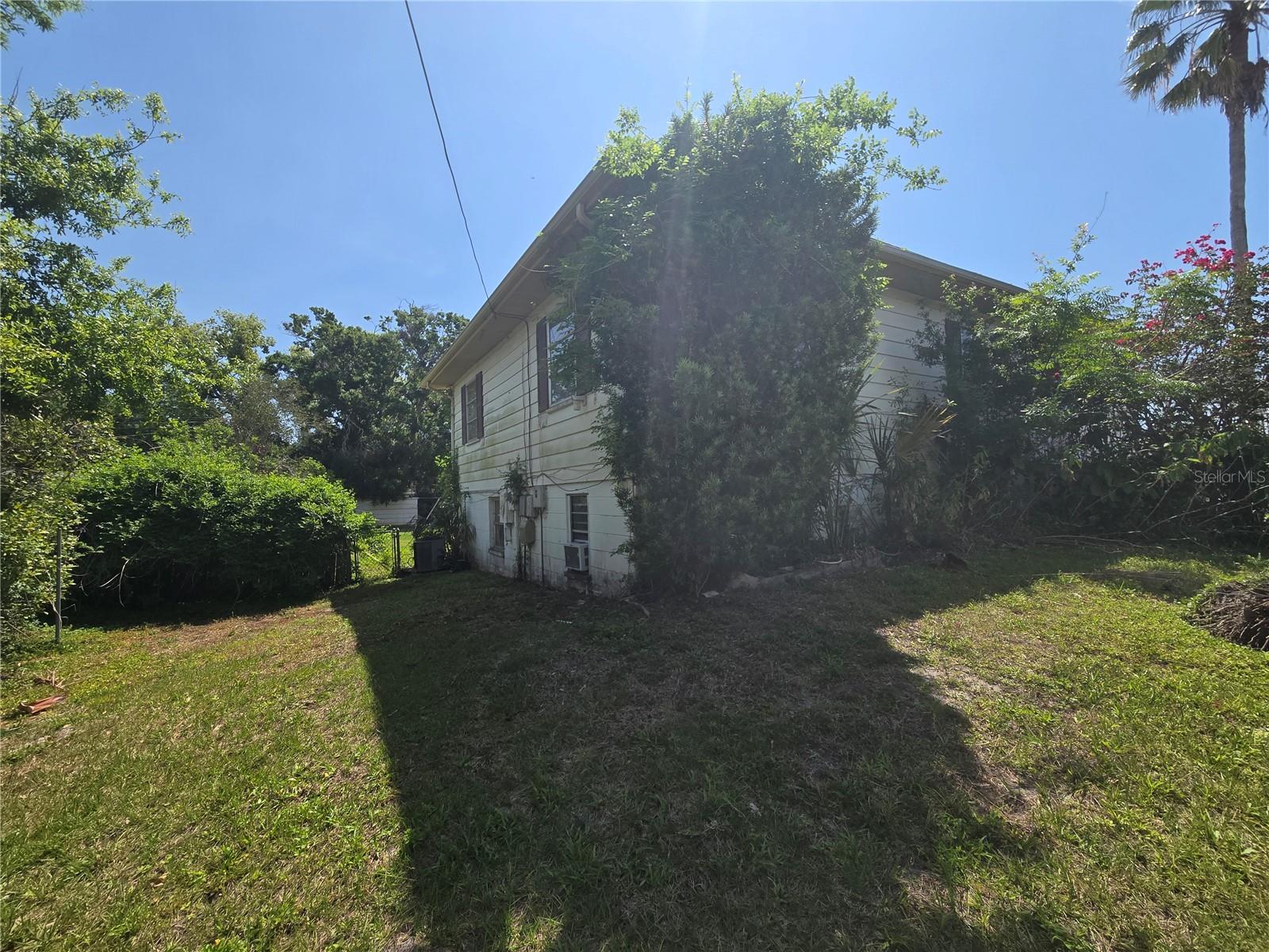613 CHESTNUT STREET