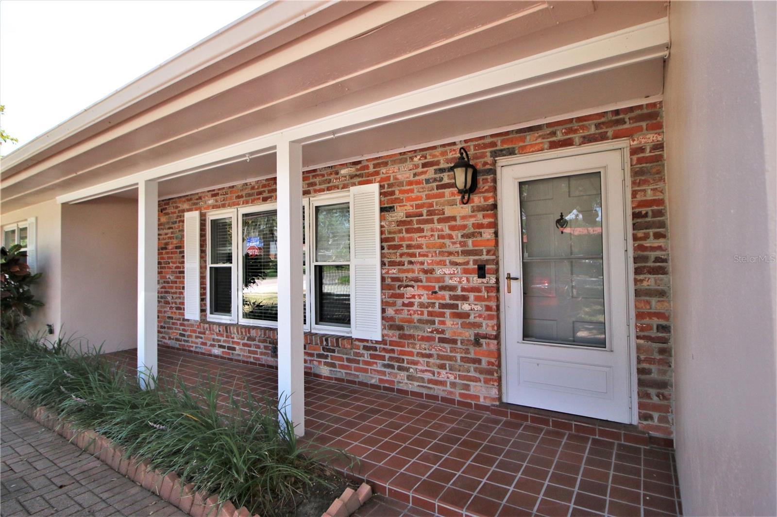 1001 BROOKSIDE DRIVE