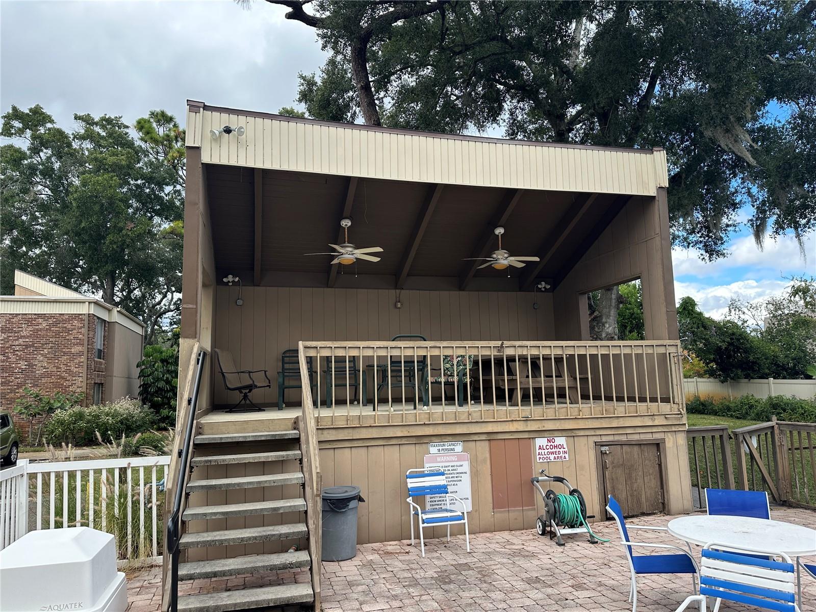 CARROLLBROOK LAKESIDE CONDOMIN - Residential Lease