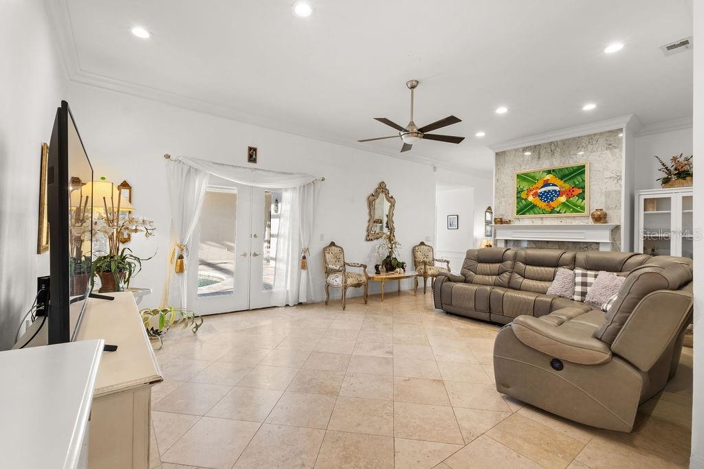 BUTLER BAY / LAKE CRESCENT RESERVE - Residential