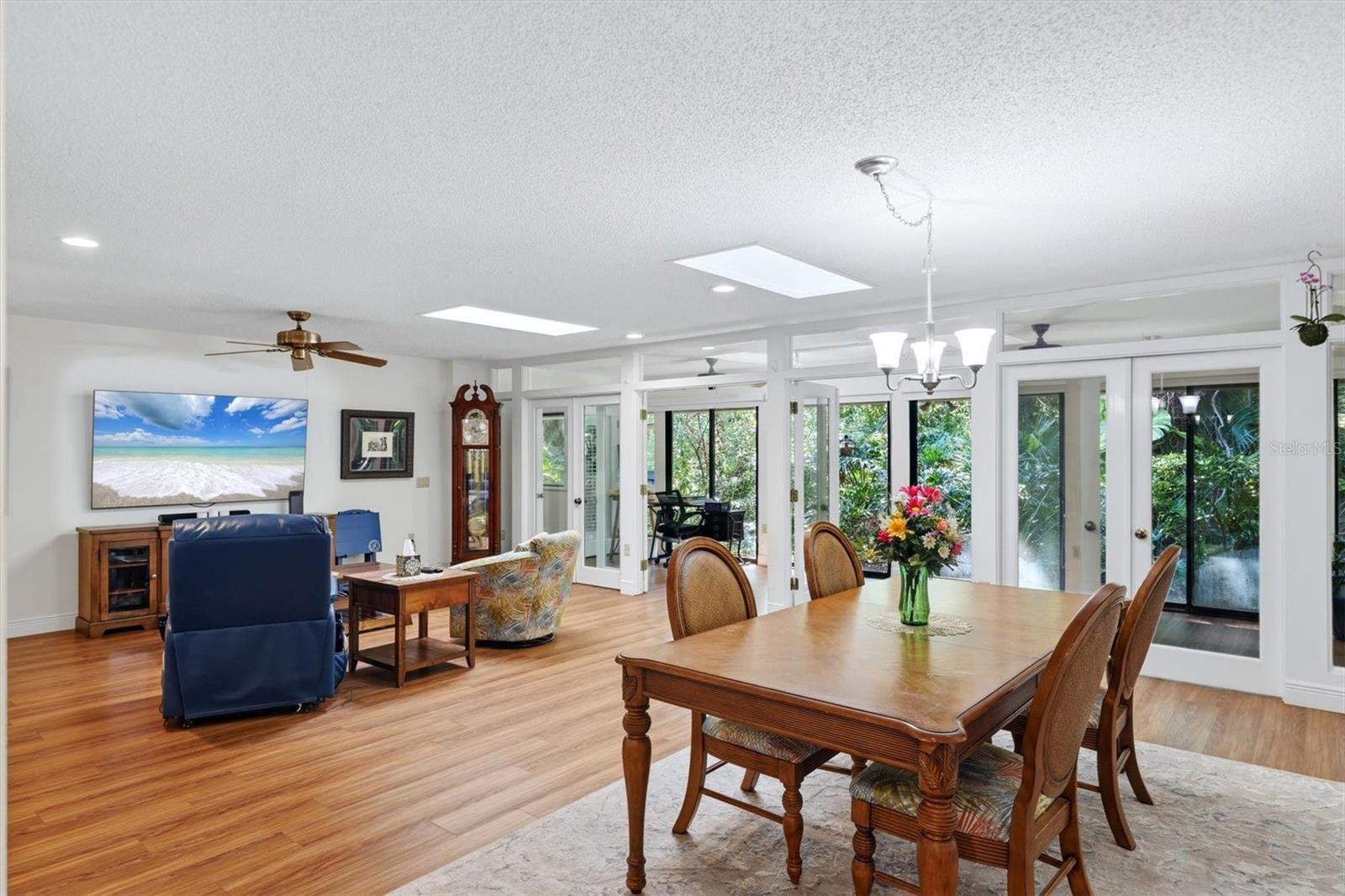 CROOKED CREEK SEC 3 - Residential