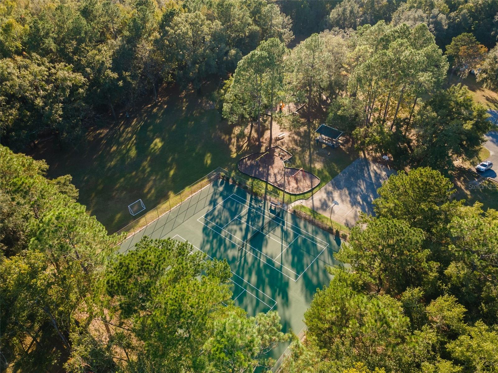CREEKSIDE VILLAS AT TURKEY CREEK - Residential