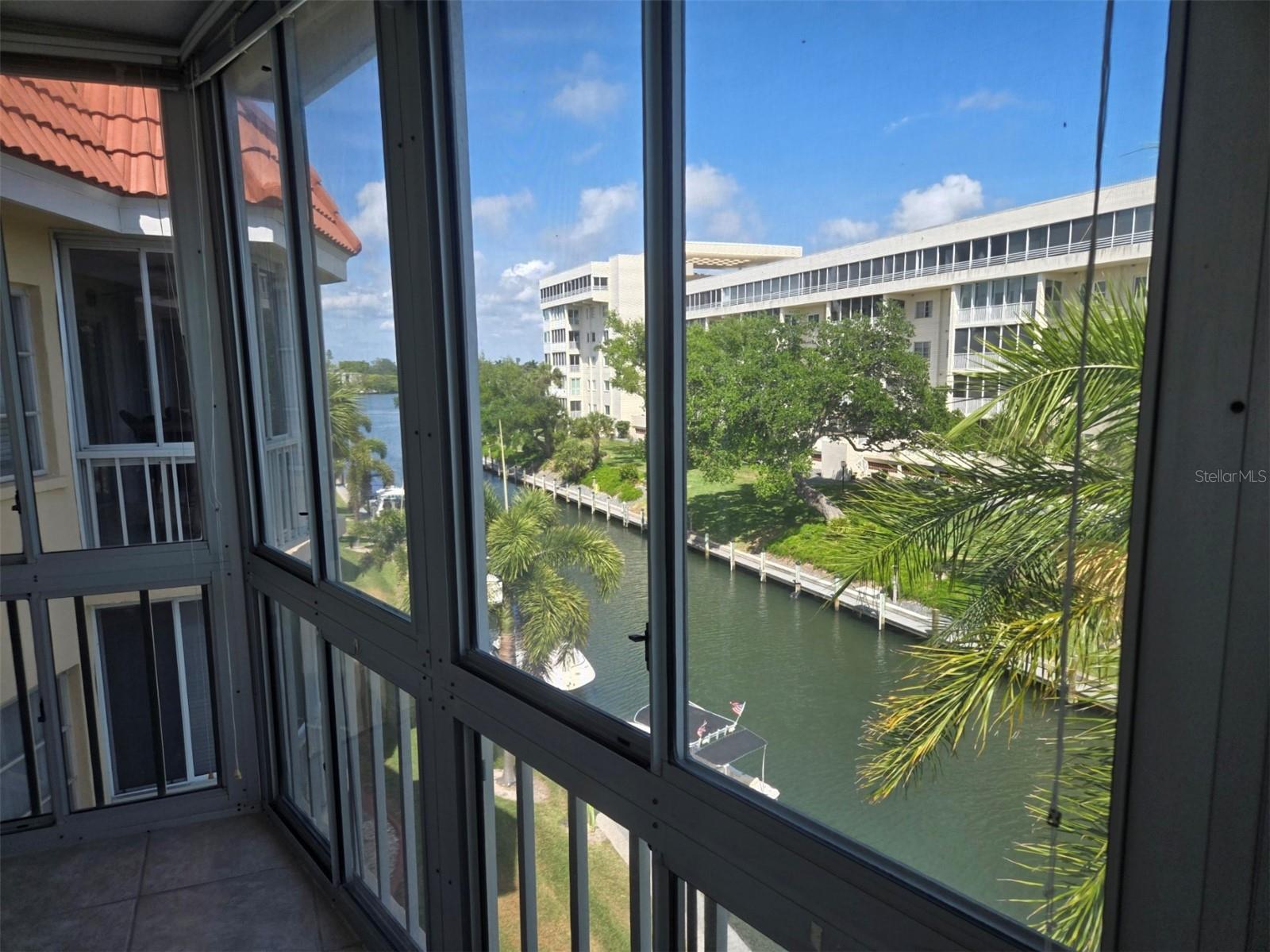 SIESTA HARBOR II - Residential