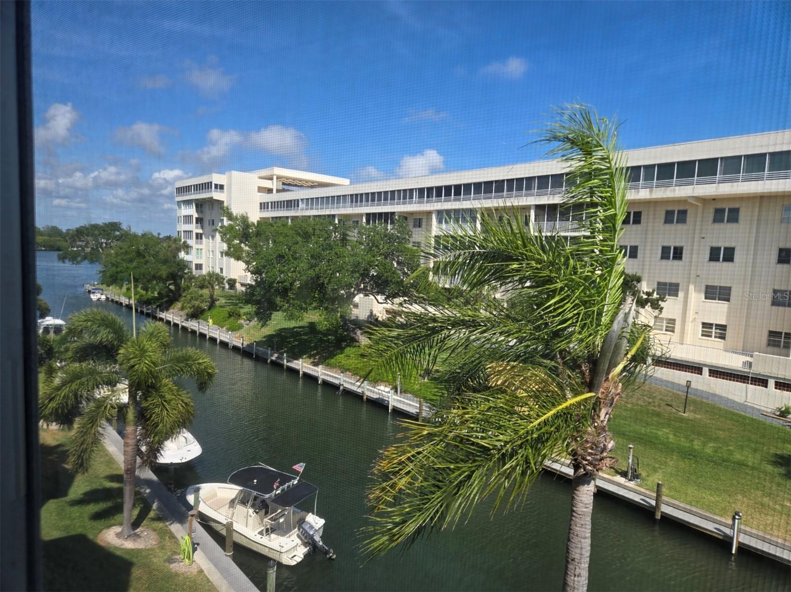 SIESTA HARBOR II - Residential