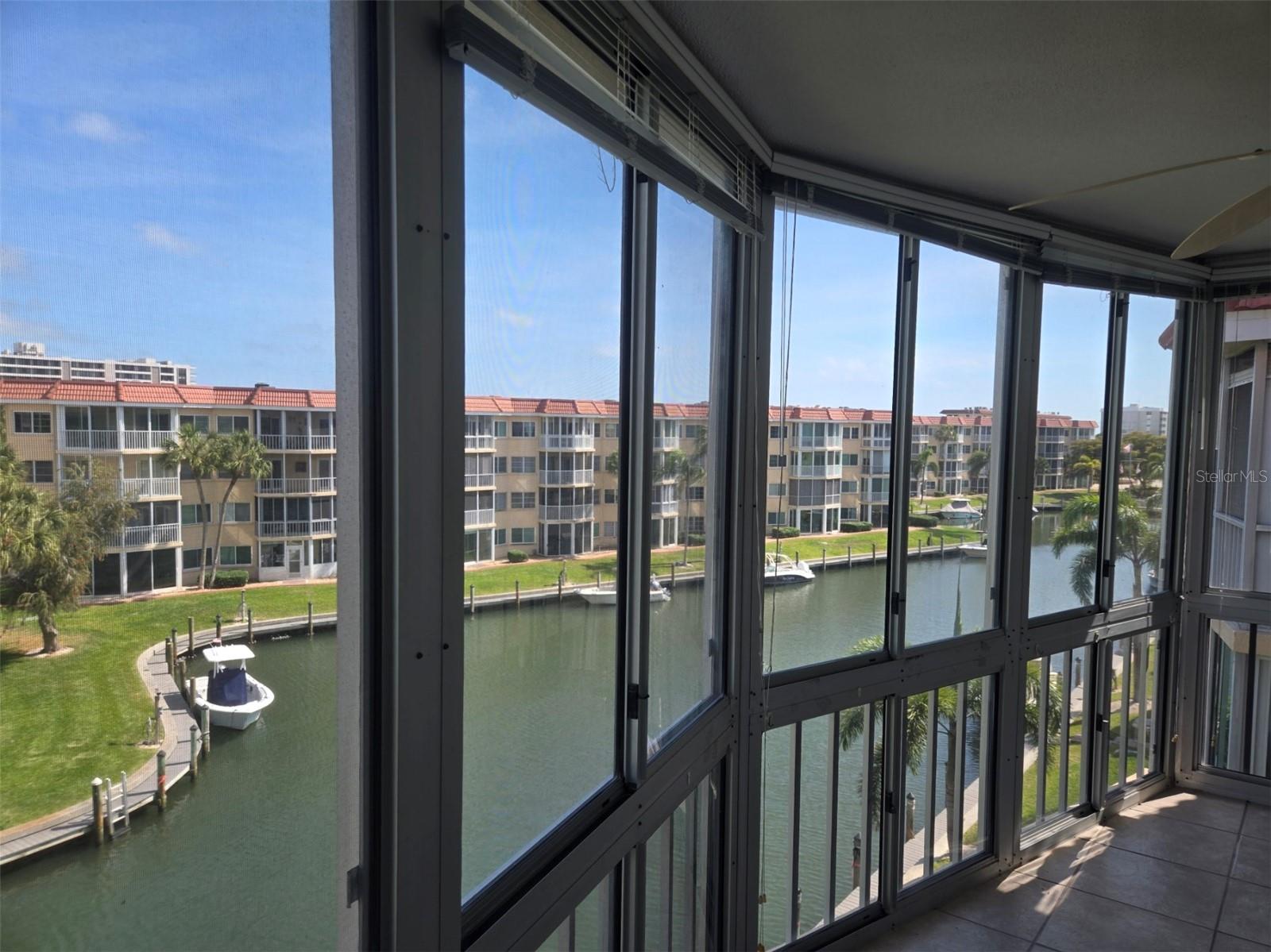 SIESTA HARBOR II - Residential