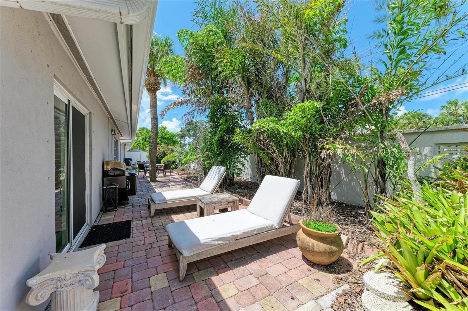 POLYNESIAN GARDENS - Residential