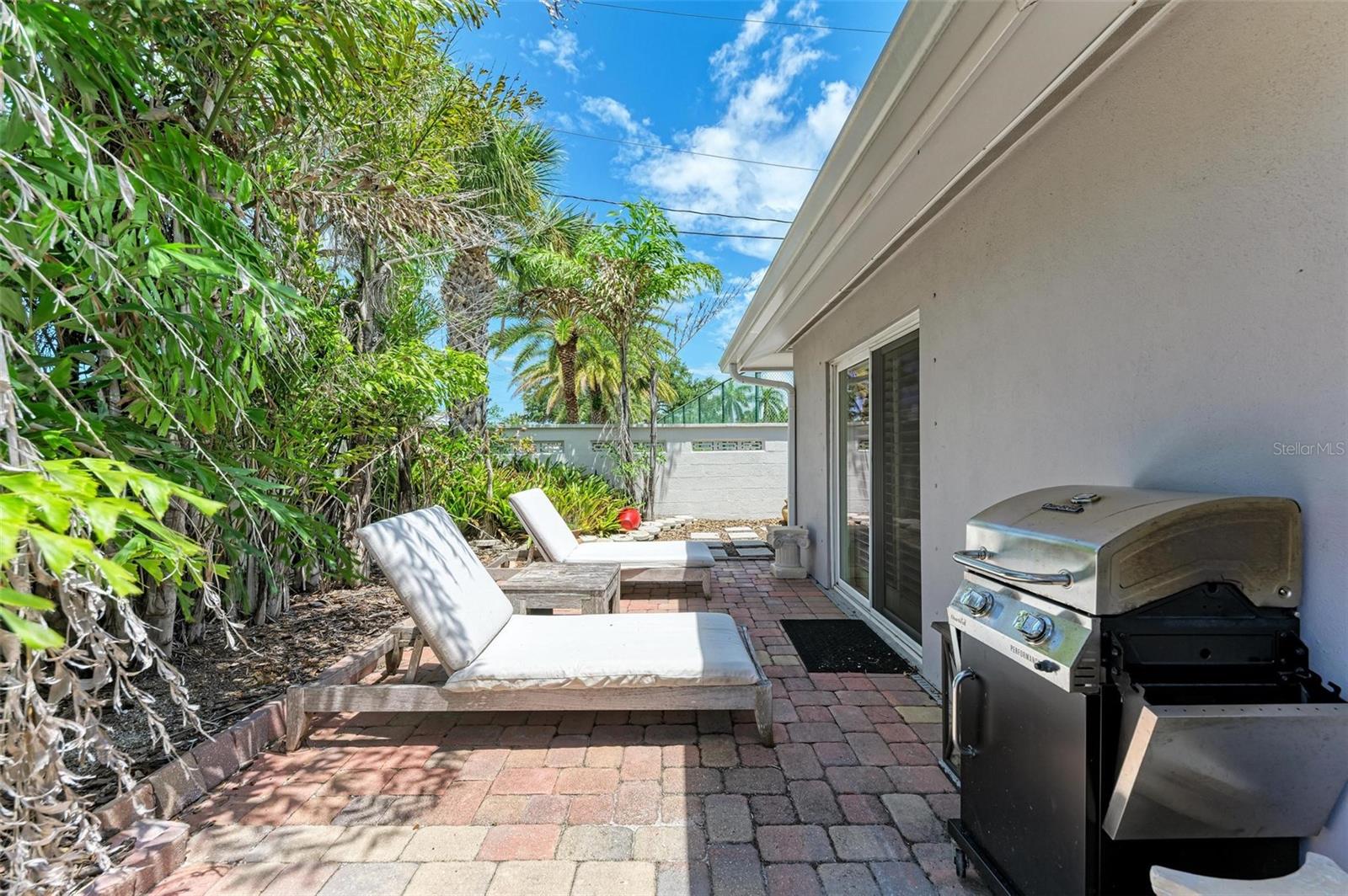 POLYNESIAN GARDENS - Residential