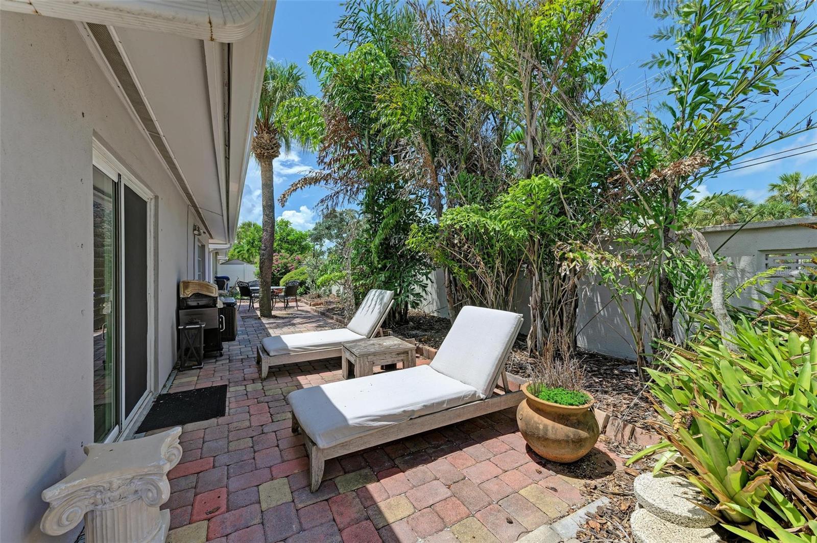 POLYNESIAN GARDENS - Residential