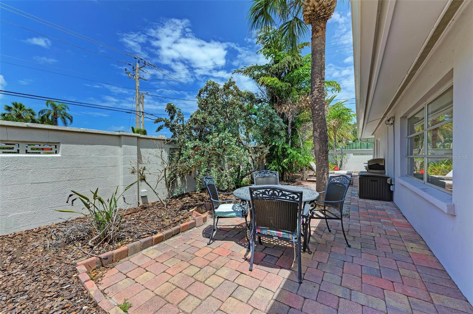 POLYNESIAN GARDENS - Residential