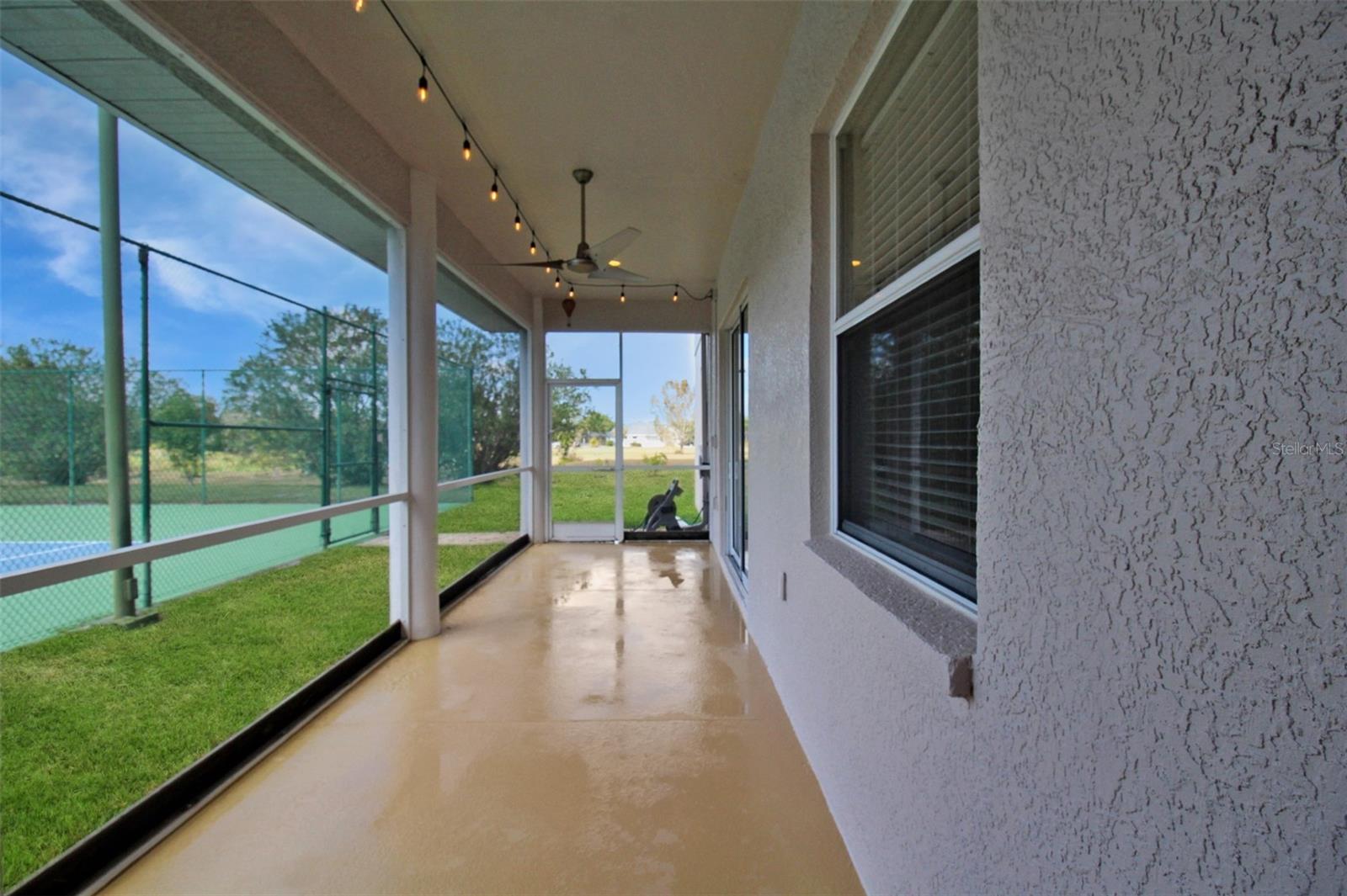 FOXBROOK PH I - Residential Lease