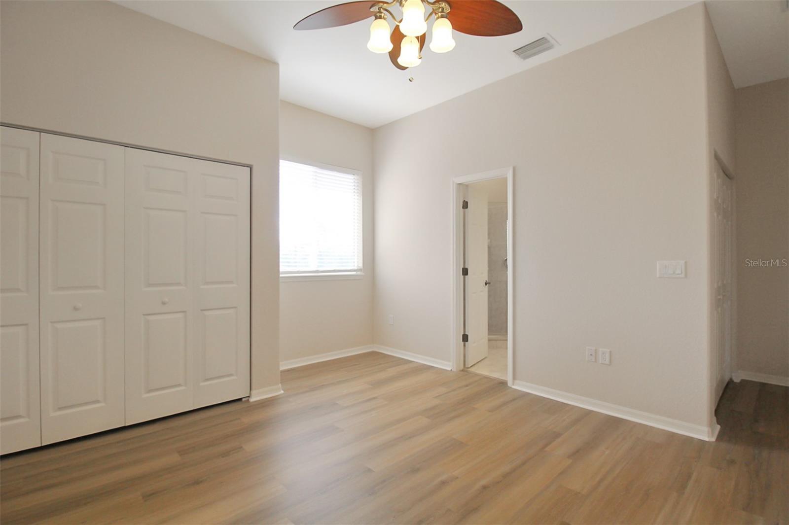 FOXBROOK PH I - Residential Lease