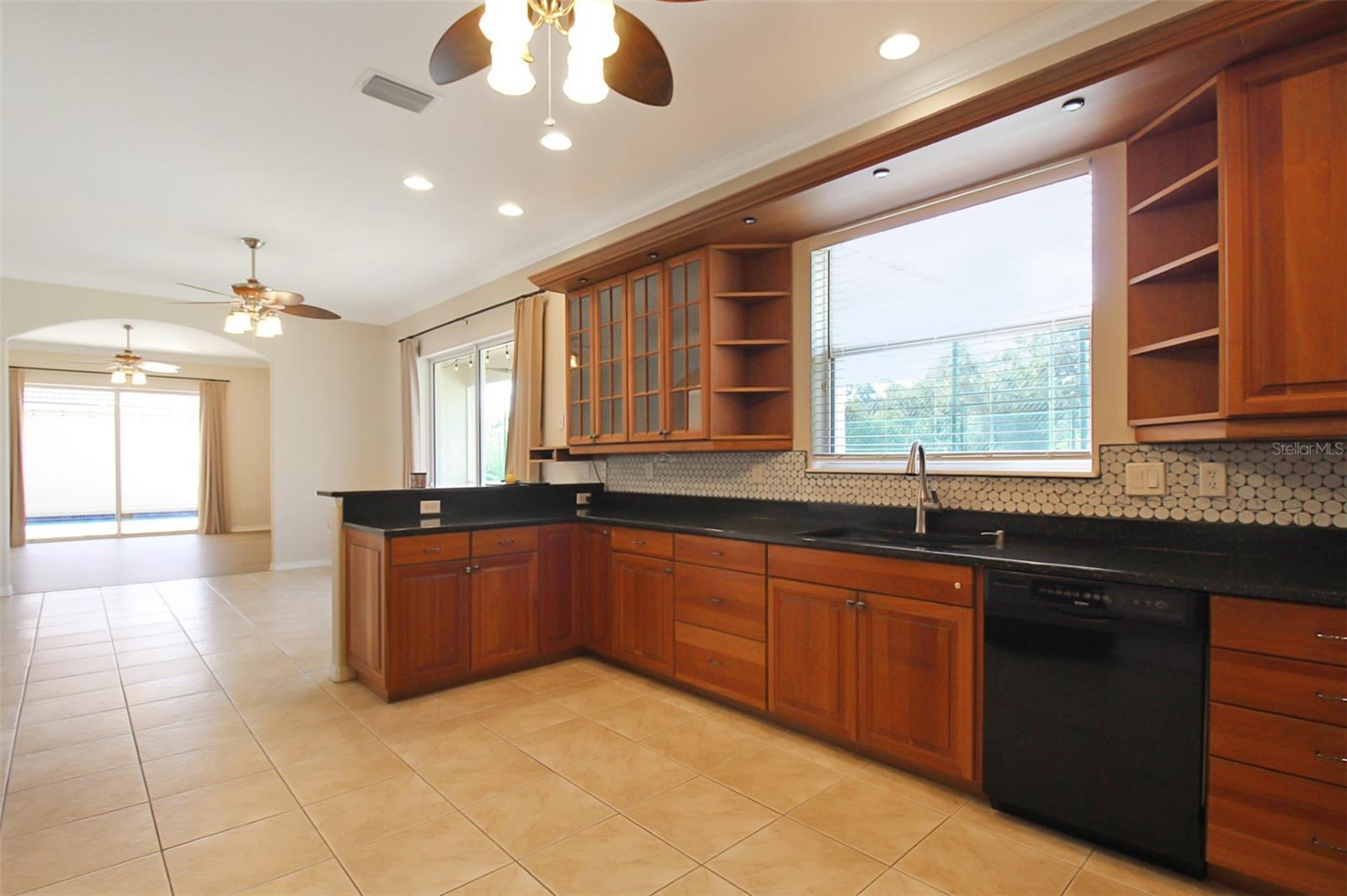 FOXBROOK PH I - Residential Lease