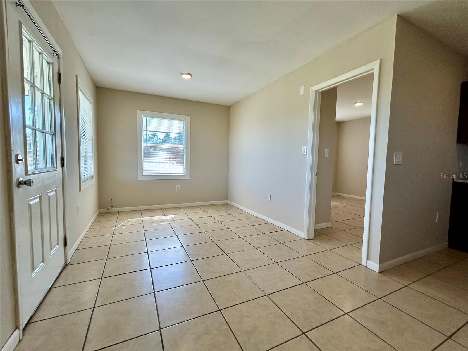 HOWEY W J LAND STARR LAKE - Residential Lease