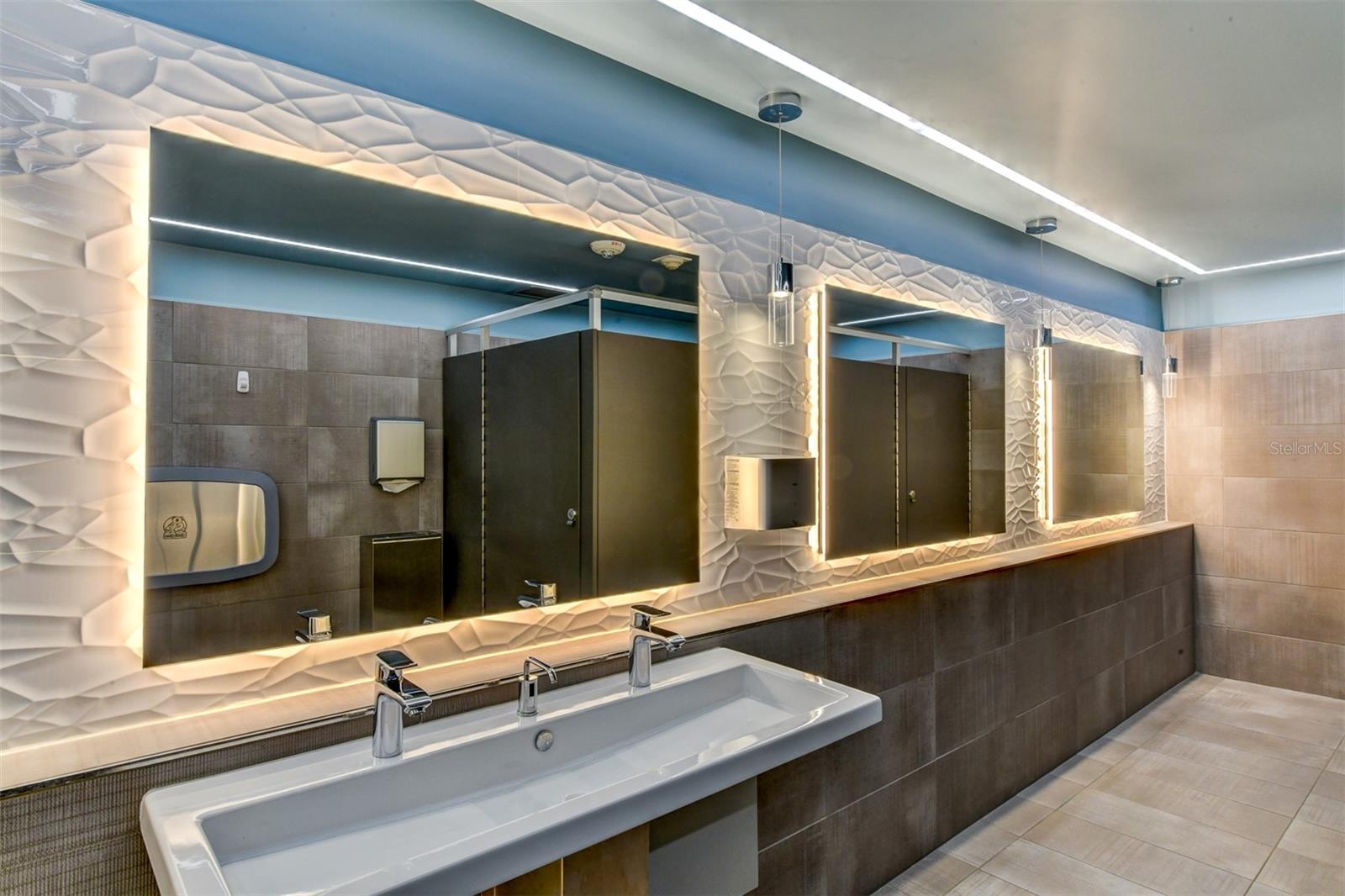 BRADENTON TROPICAL PALMS CO-OP - Residential