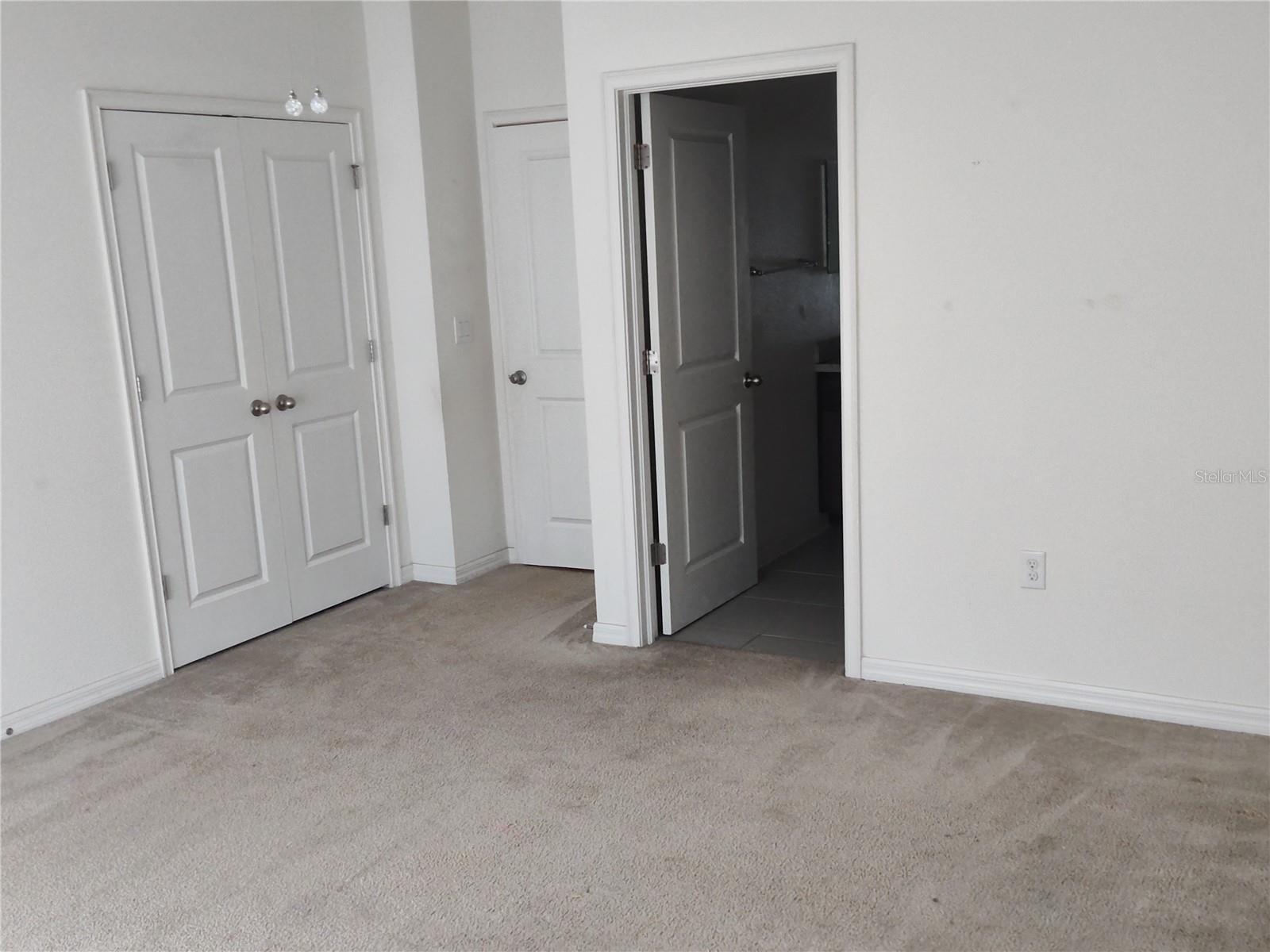 1103 HILLHURST DRIVE