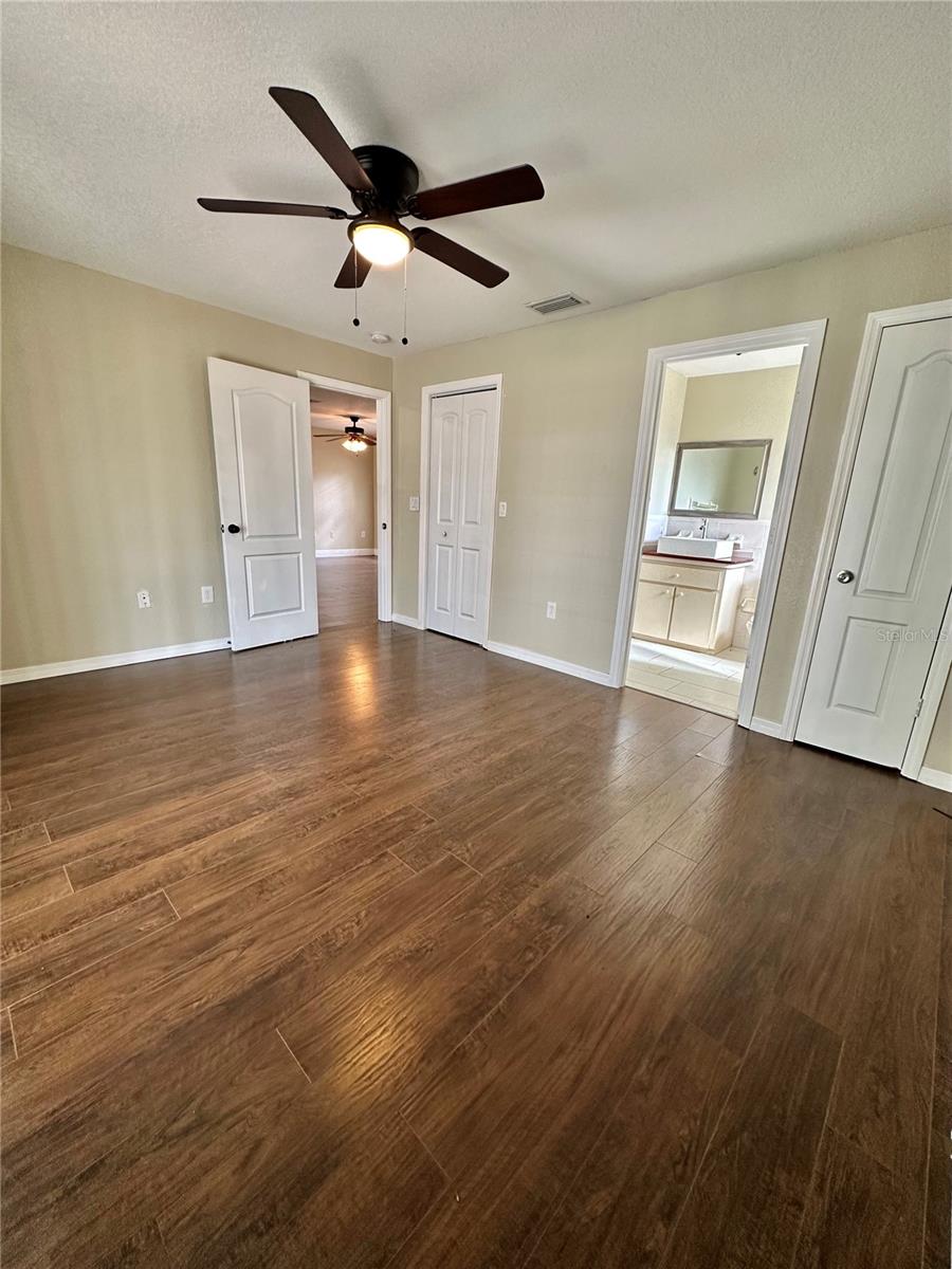 ROYAL HIGHLANDS - Residential