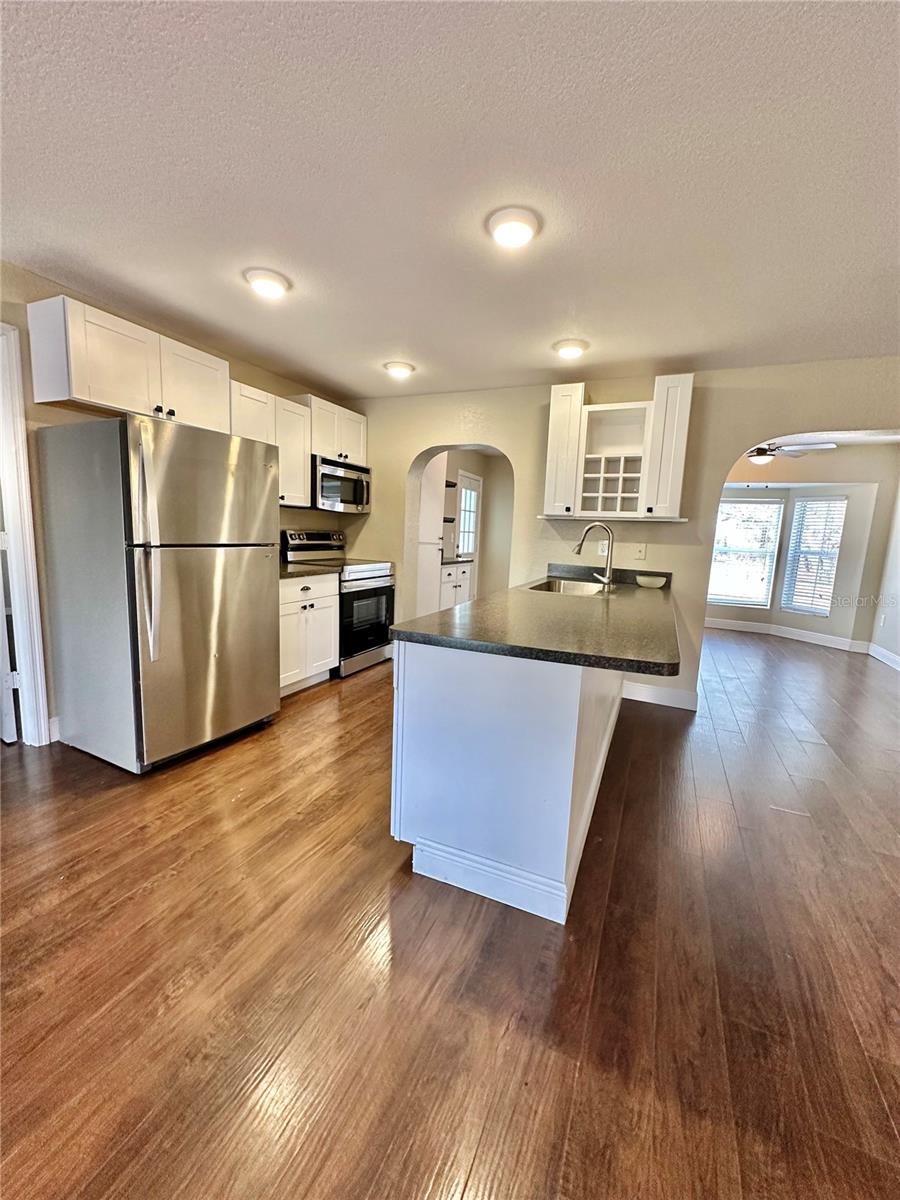 ROYAL HIGHLANDS - Residential